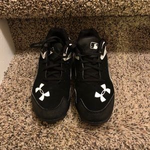 Boys under armour cleats